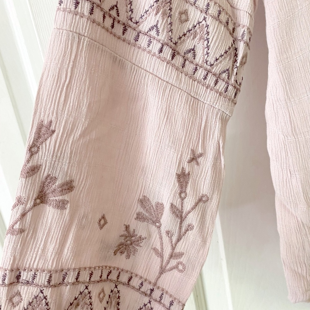 Women’s Boho Off Shoulder Blouse with Embroidered Design in Purple size M - Picture 3 of 5